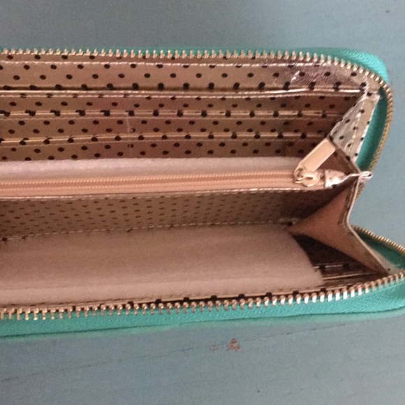 Wallet - Picture 2 of 4